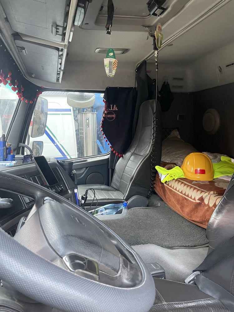 Volvo 8x4 autobasculanta