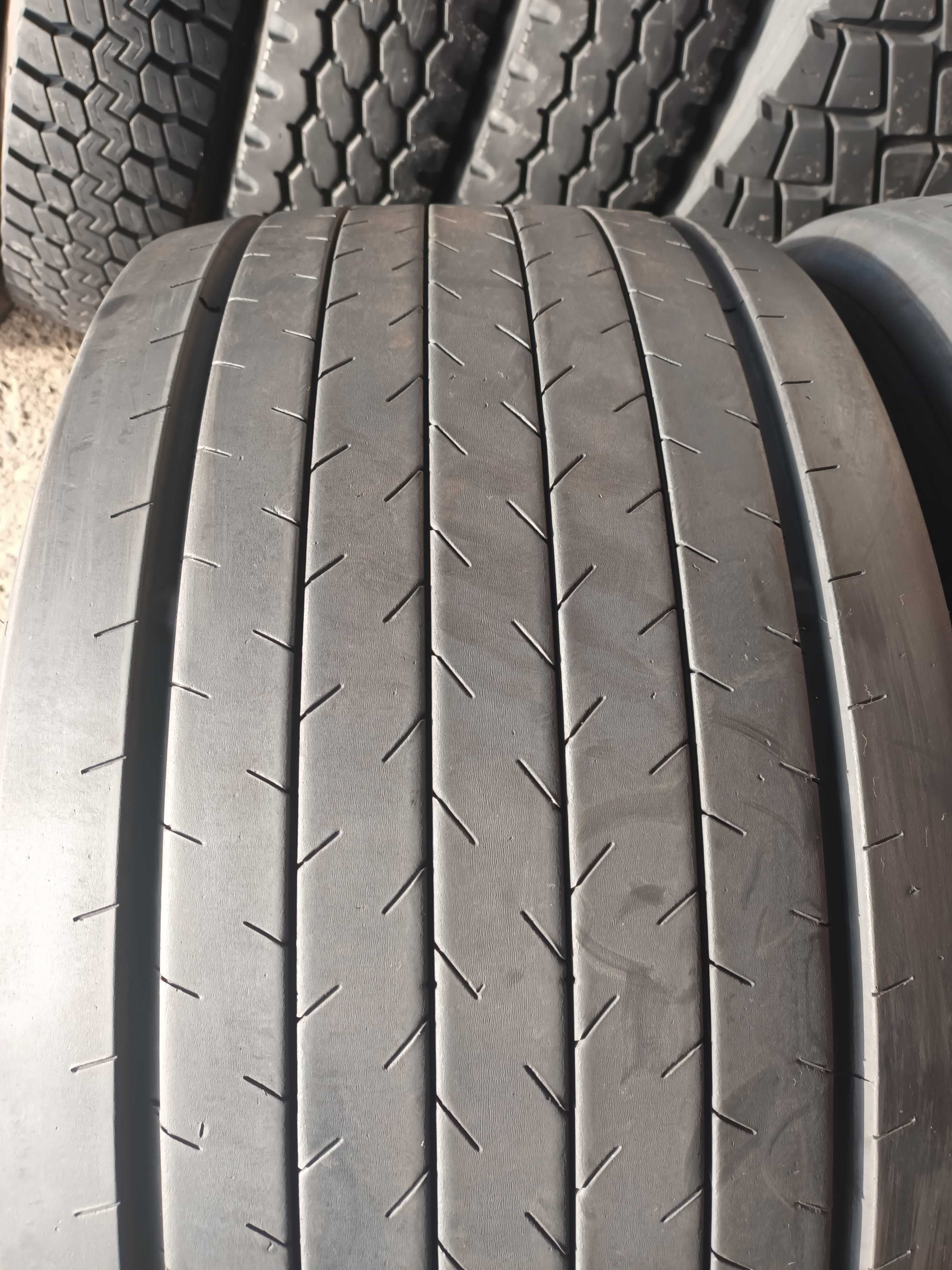 1 гума за ремарке 435/50 R19.5 Goodyear FuelMax T 160J M+S