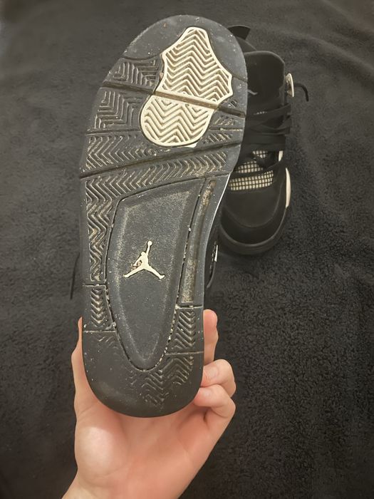 Jordan 4 white thunder