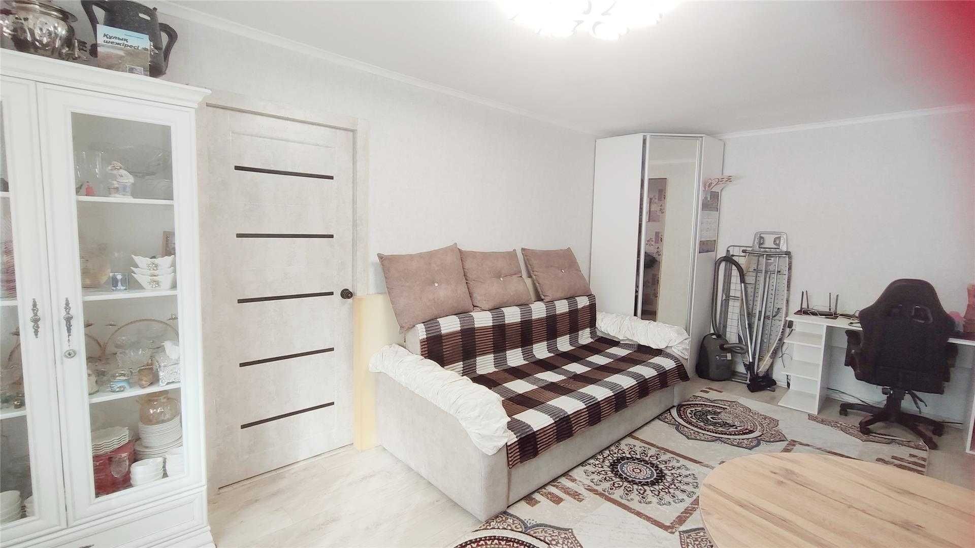 *Продам 2 комн. квартиру 13 мкр-н .Помощь в ипотеке. ТОРГ