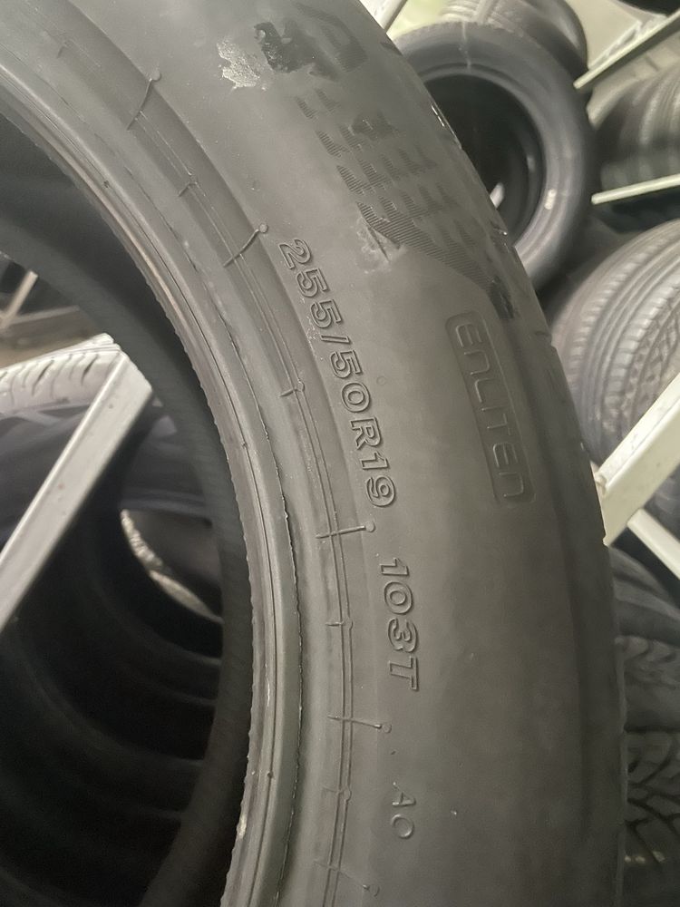 Anvelope vara 255/50/19 bridgestone 2 buc dot 1023