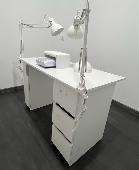 Birou Manichiura Pedichiura Cosmetica