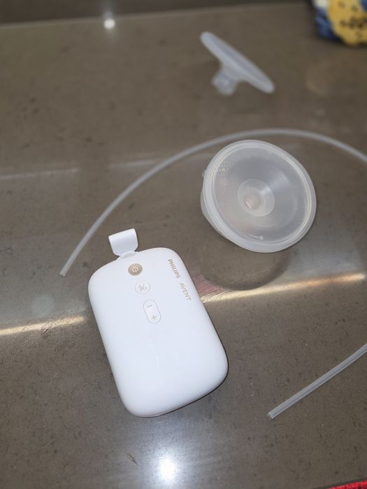 Philips AVENT Електрическа помпа за кърма Hands-Free DUO Premium Plus