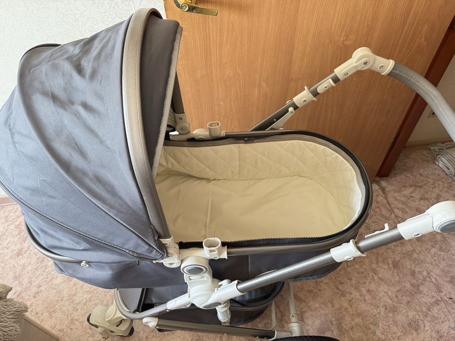 Продам коляску в отличном состоянии
