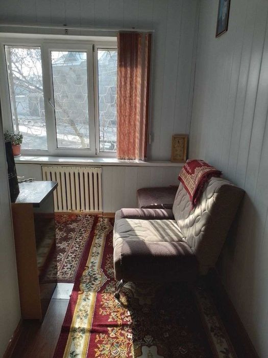 м.Тинчлик Афсона 1(2)-комн 1/5 42 м² балкон 2х6 м сост среднее огород
