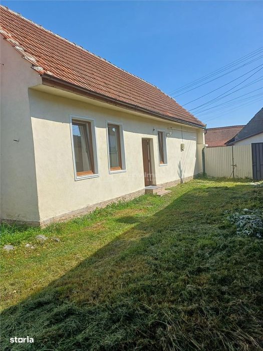 Casa de vanzare in Avrig cu 625 mp teren
