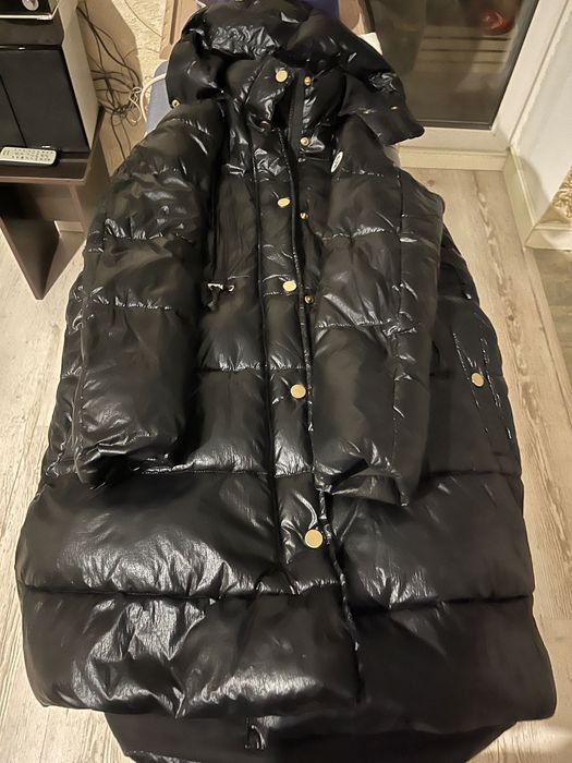 Продам пуховик Armani Exchange