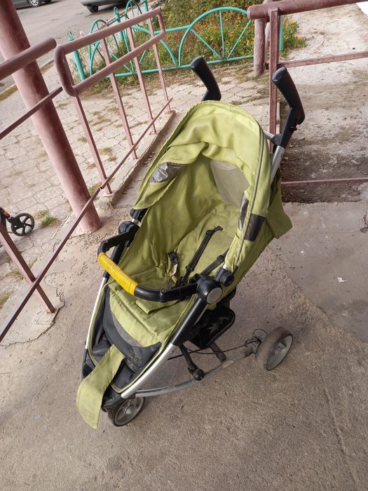 Продам детскую коляску