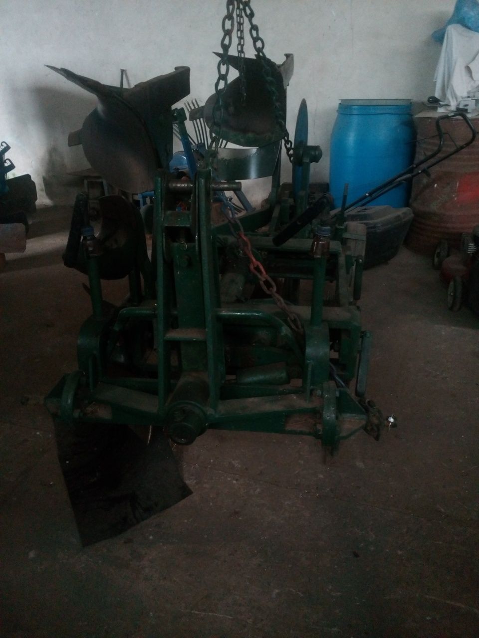 Vând utilaje agricole