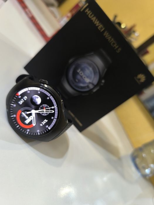 Huawei watch 5 -Топ състояние -Бартер
