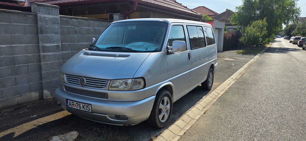 Vând Volkswagen T4 Multivan