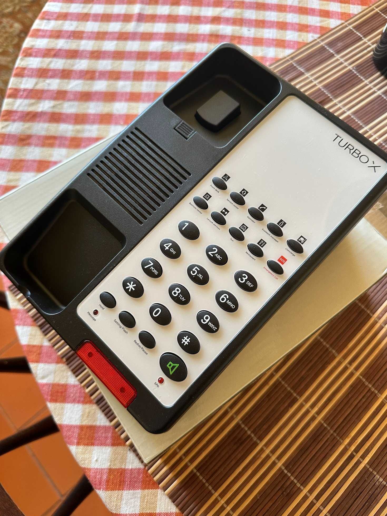Turbo-X Wired Phone HTL-100 Телефон За възрастни - жичен
