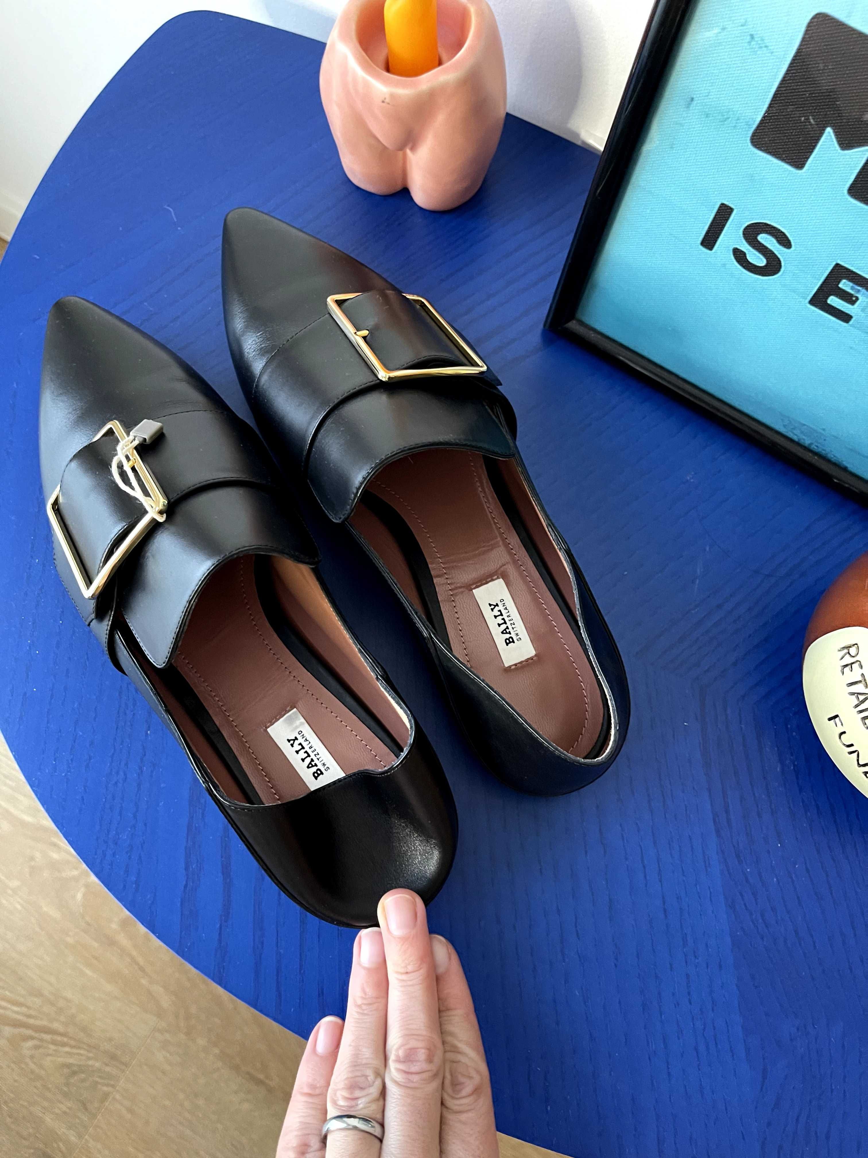 НОВИ с кутия Bally Hamelia лофери размер EU 40 изработени в Италия