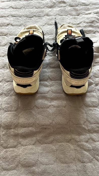 Jordan Luka 2 mărime 38.