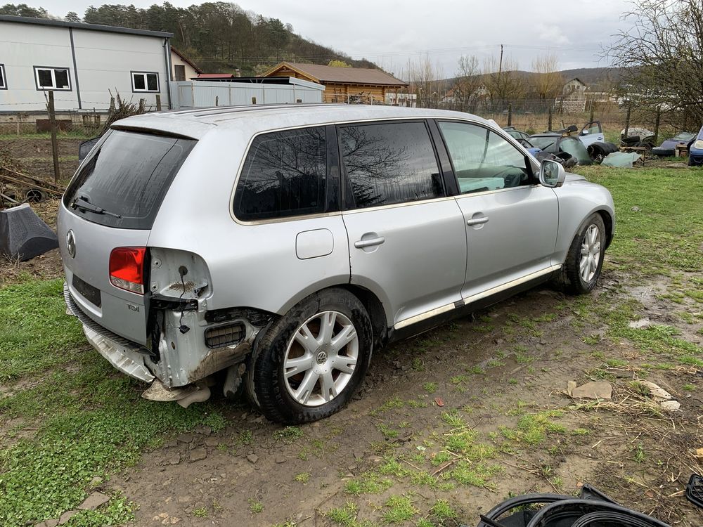 Dezmembrez vw touareg 2.5 tdi 174cp 2002-2010 BAC