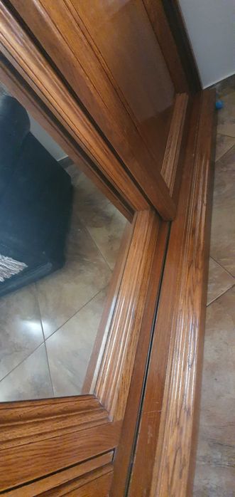 Dressing lemn masiv  4 usi calitate superioara,stare f buna!