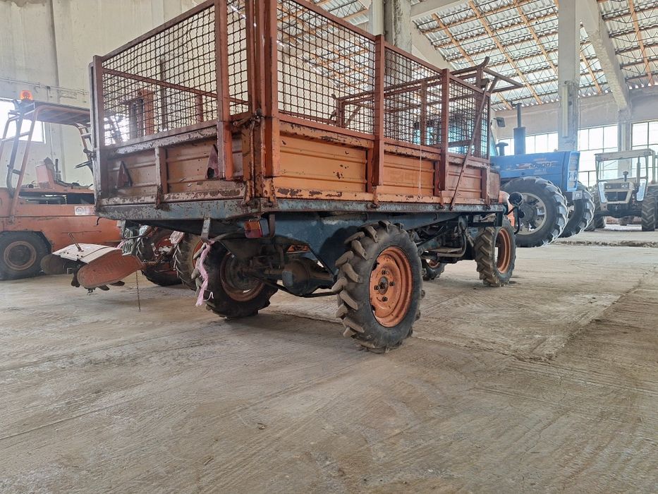 Vindem motocultor