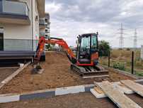 excavator de inchiriat