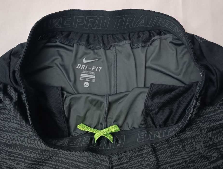 Nike DRI-FIT Swoosh Shorts оригинални гащета XL Найк спорт шорти