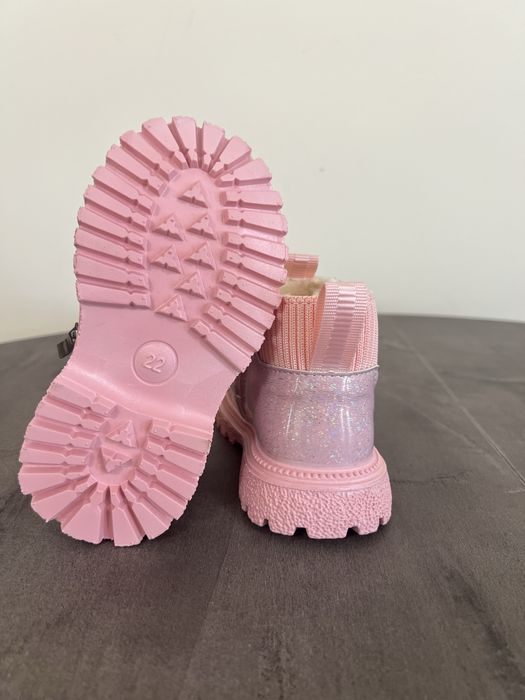 Детски боти - подплатени