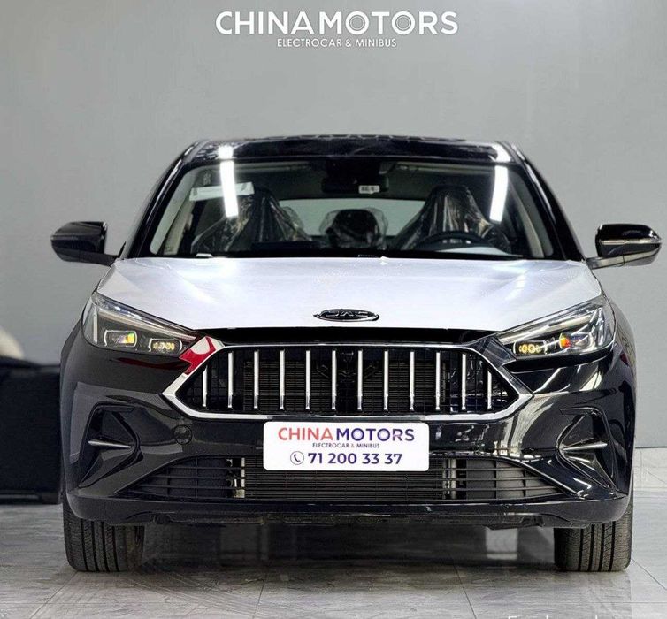 JAC J7 Енгил автомобил