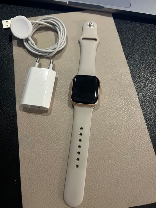 APPLE Watch Series 5 40mm Rose Gold