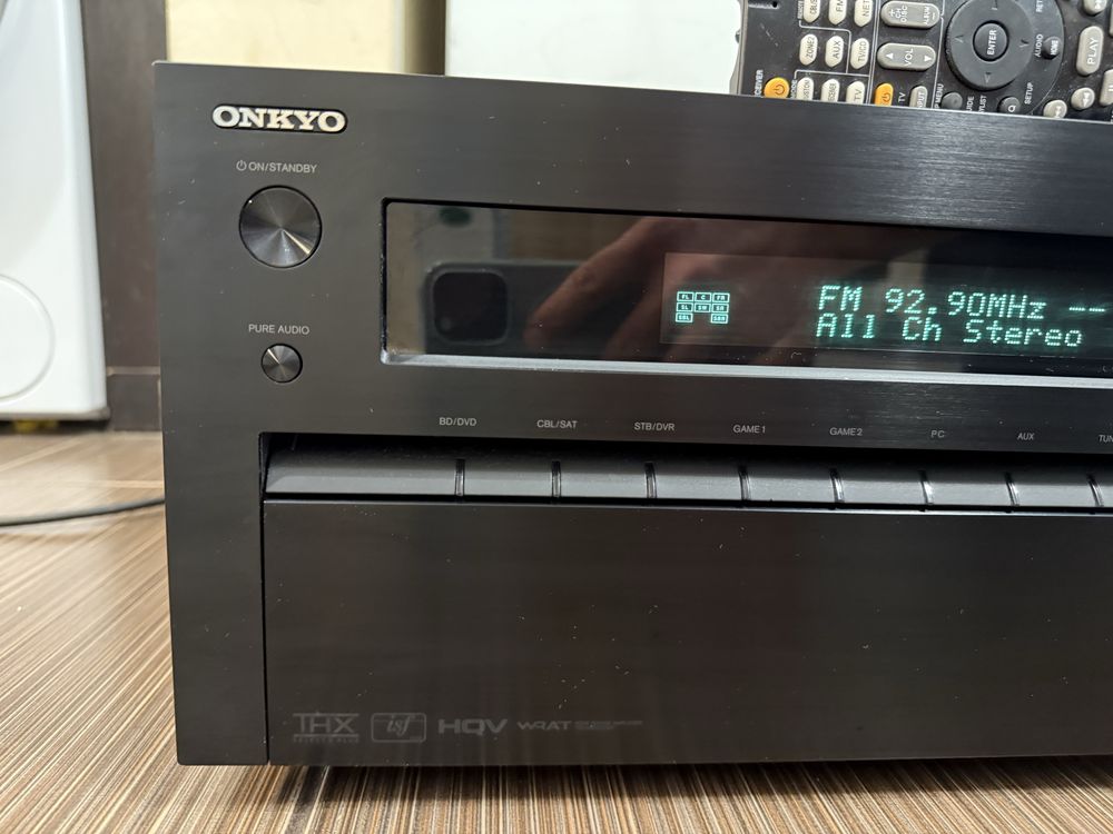 Onkyo TX-NR818 resiver