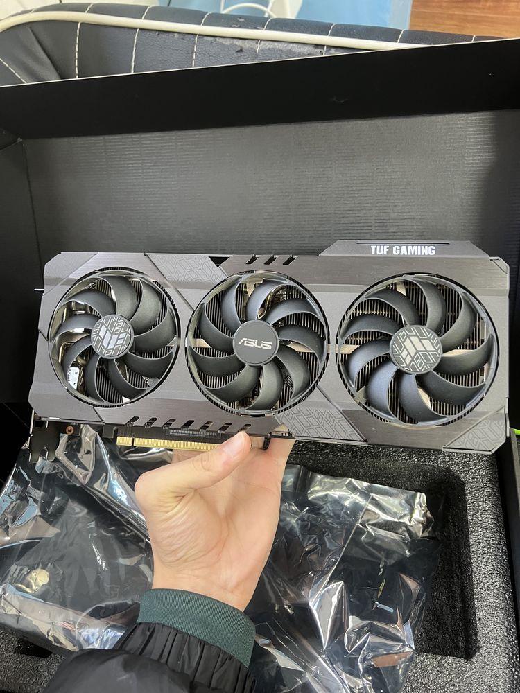 Nvidia RTX 3080 Asus 12GB