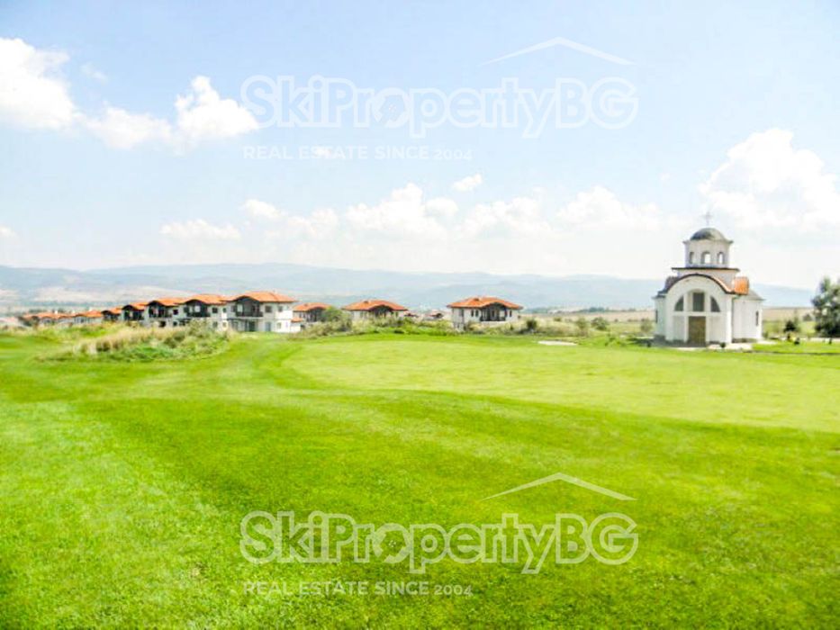 Обзаведен апартамент в Голф клуб Ибър с гледка към Рила!