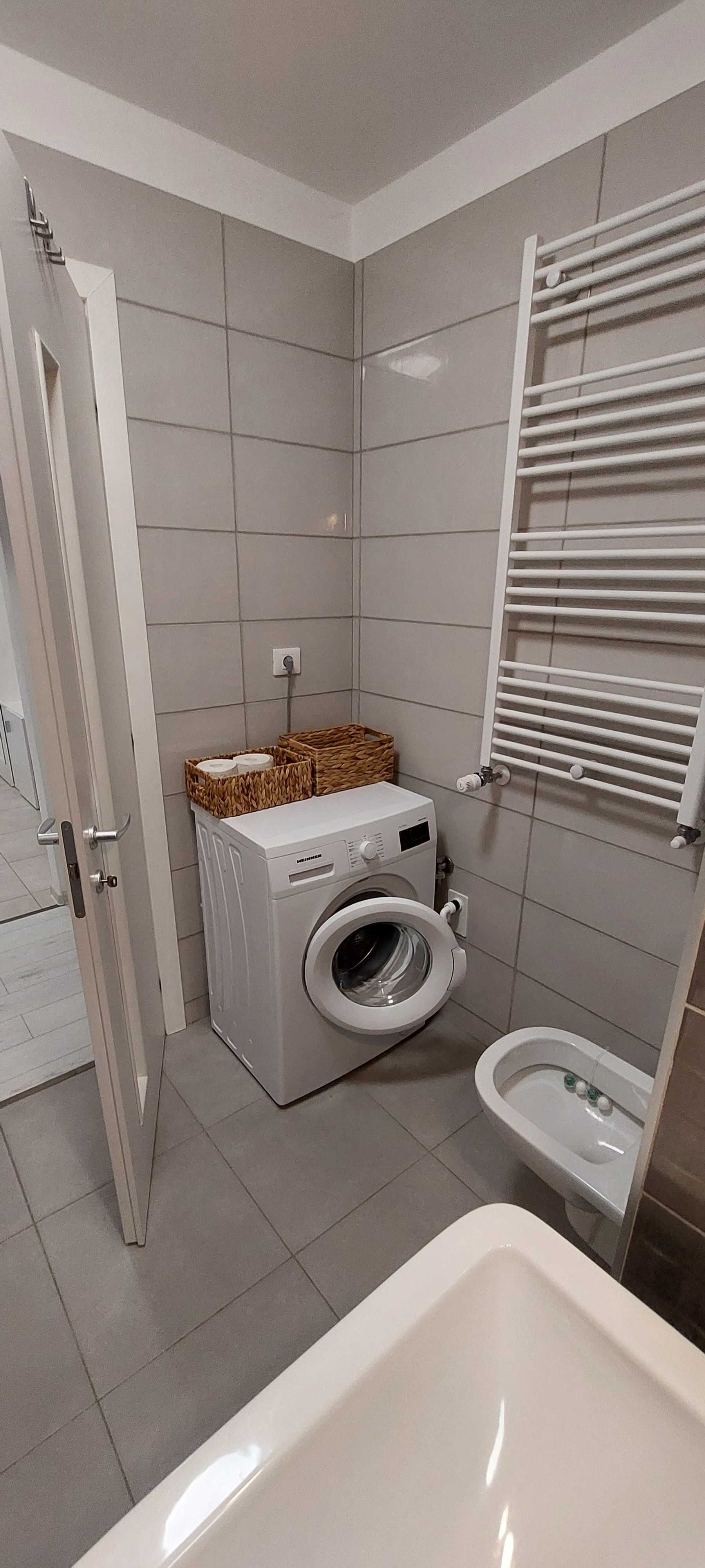 Apartament 2 camere Top City Coresi, mobilat, utilat, boxa, parcare