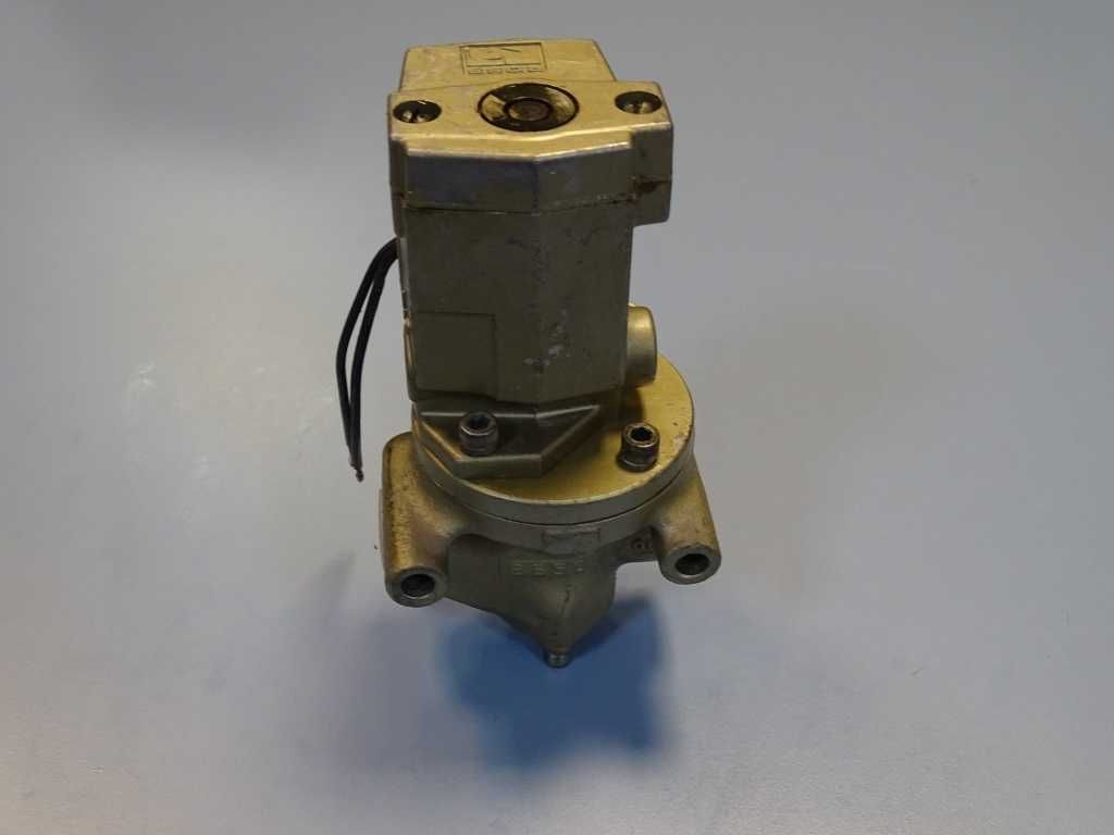 Пневматичен разпределител за преси ROSS J2773A4011 control valve 100V