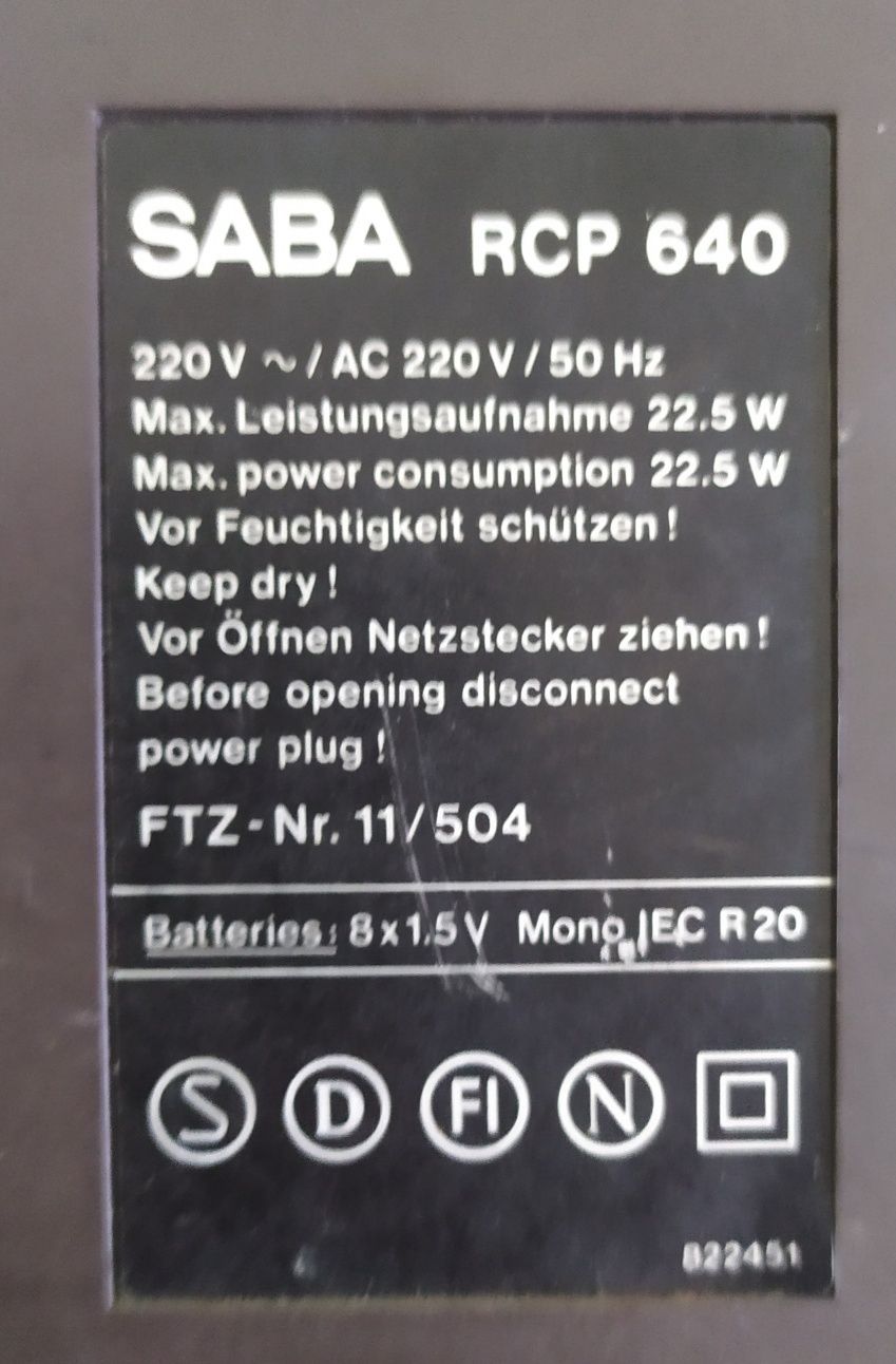 Немски ретро радио касетофон SABA RCP 640