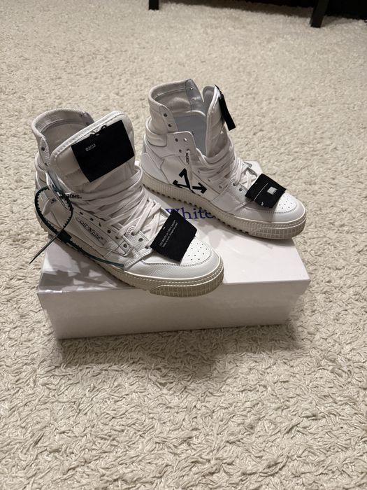 Off White Off Court