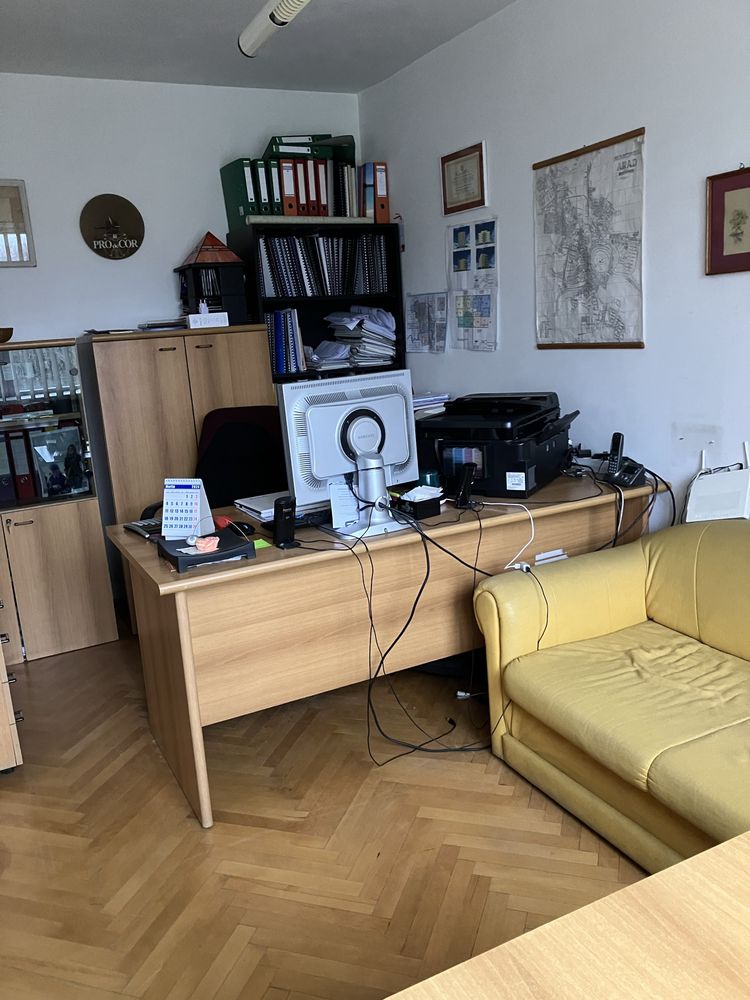 Apartament amenajat in 2birouri a cate 2camere,langa Tribunal