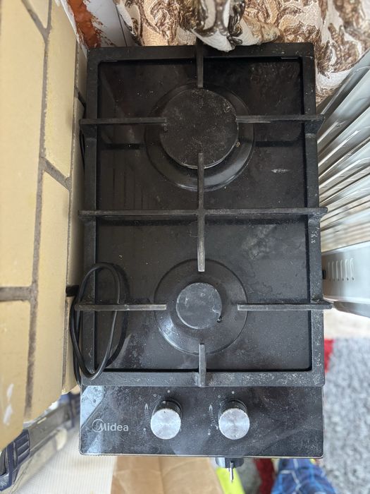 2 конфорн Газовая плита (поверхность)