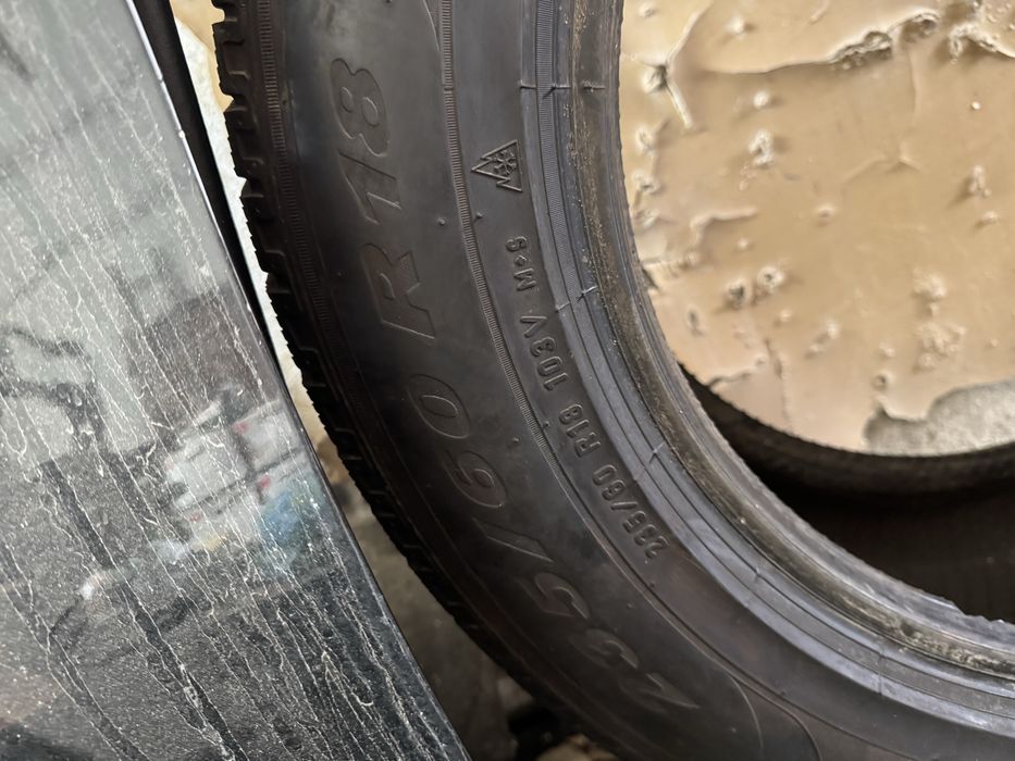 Pirelli Scorpion 235 60 18 Winter