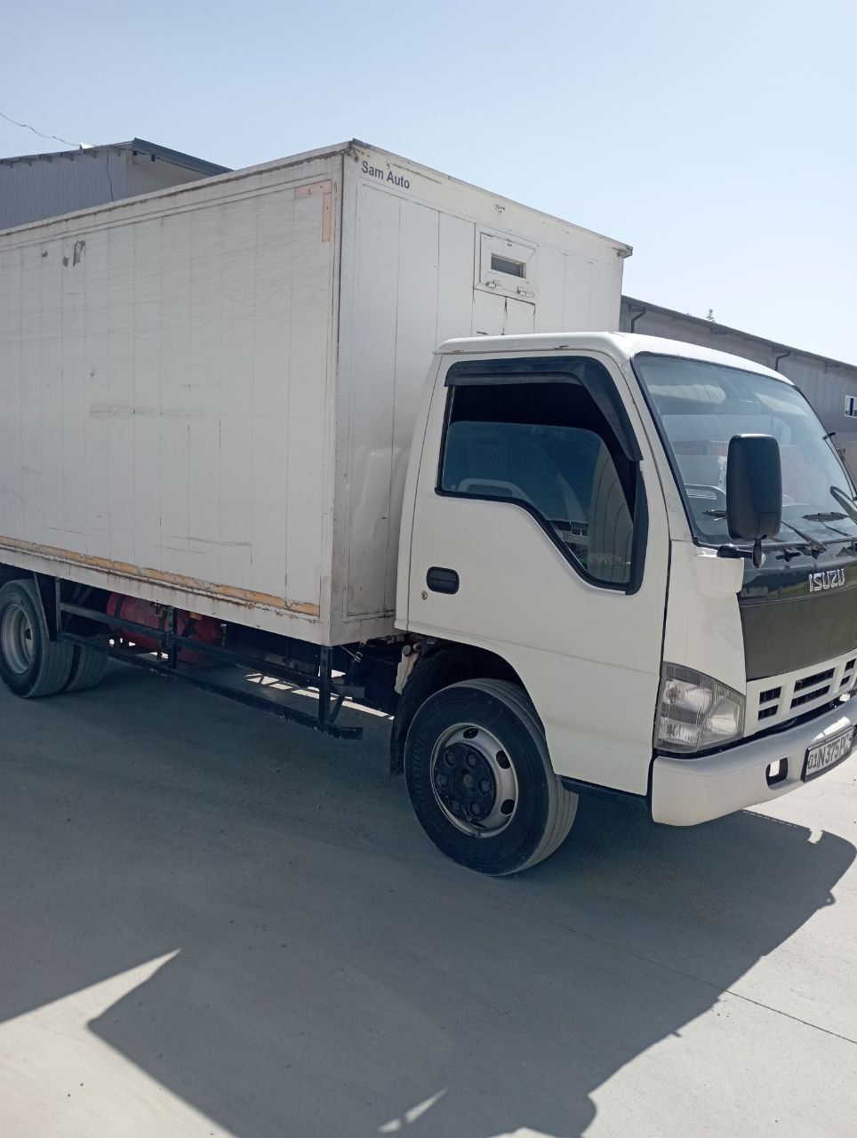 Isuzu Sotiladi Исузу