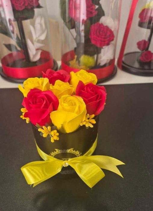 Buchete trandafiri din Săpun si satin