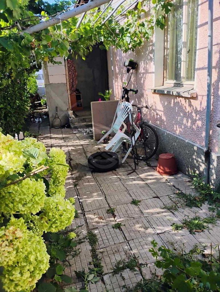 Продава се Къща в Костинброд - 90 кв.м за 1100 €/кв.м - Снимка #1