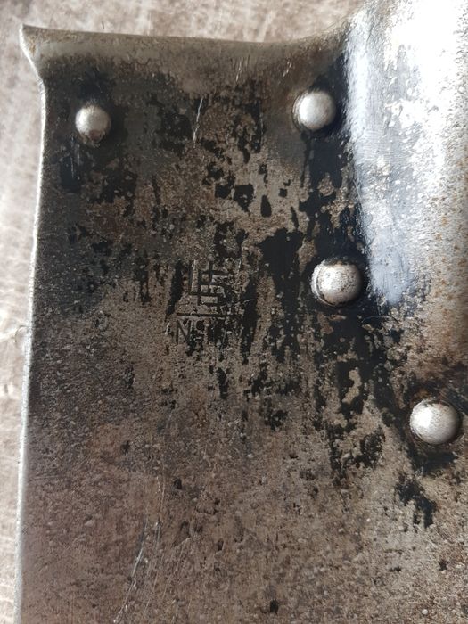 Стара войнишка лопата