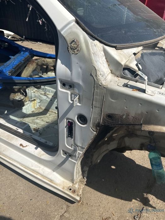 Stalp A montant dreapta VOLKSWAGEN JETTA IV 162, 163, AV3, AV2 2009 - 2017