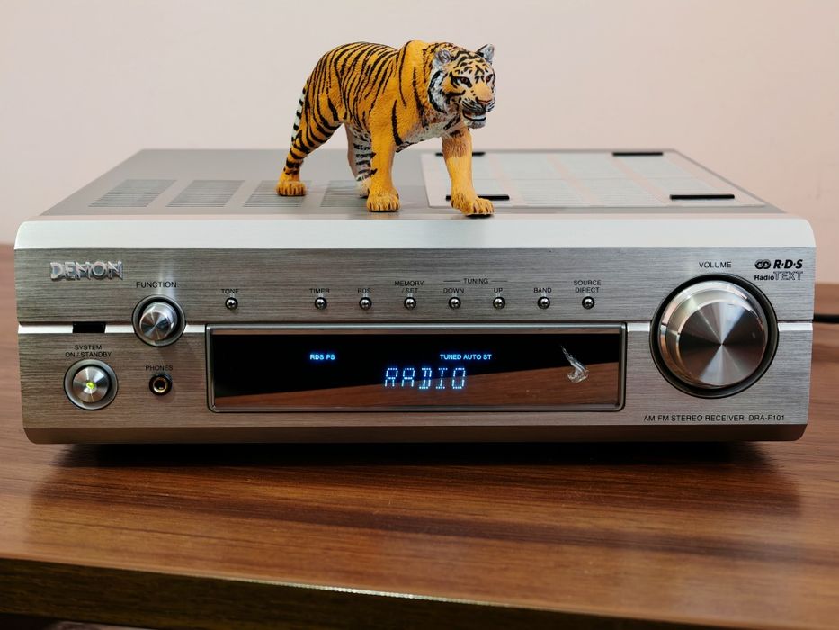 Denon DRA-F101. High-End Audiophile Series. Bijuterie. Preț fix !