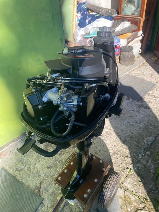 Извънбордов двигател