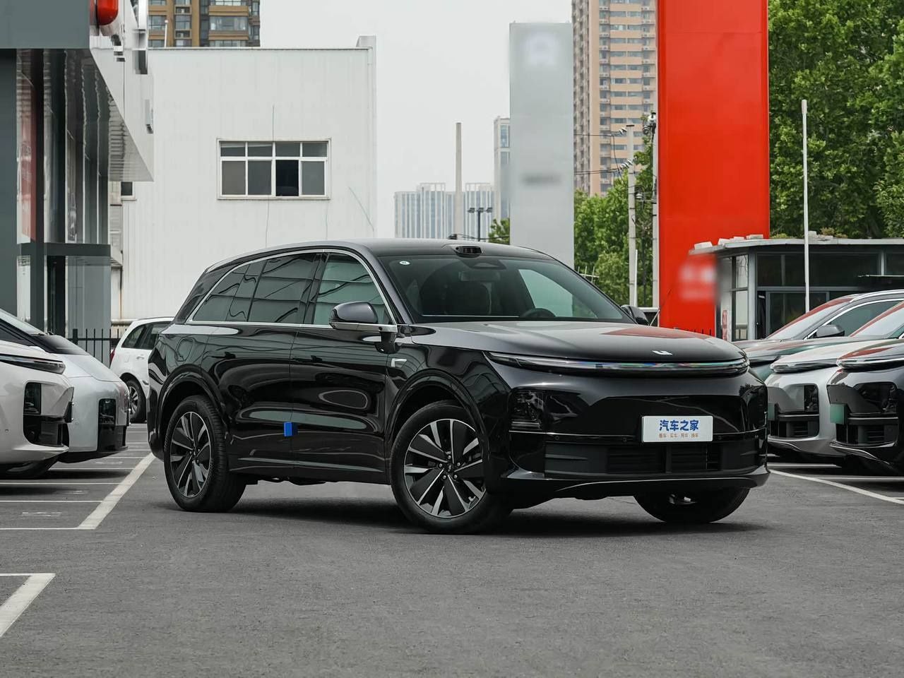 Lixiangl L6 2025 Pro — обновлённая. От Terraautouz версия