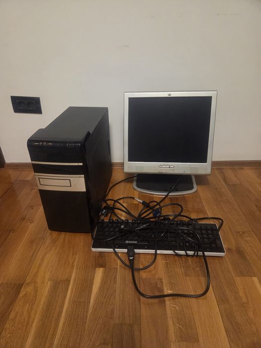 Calculator cu monitor