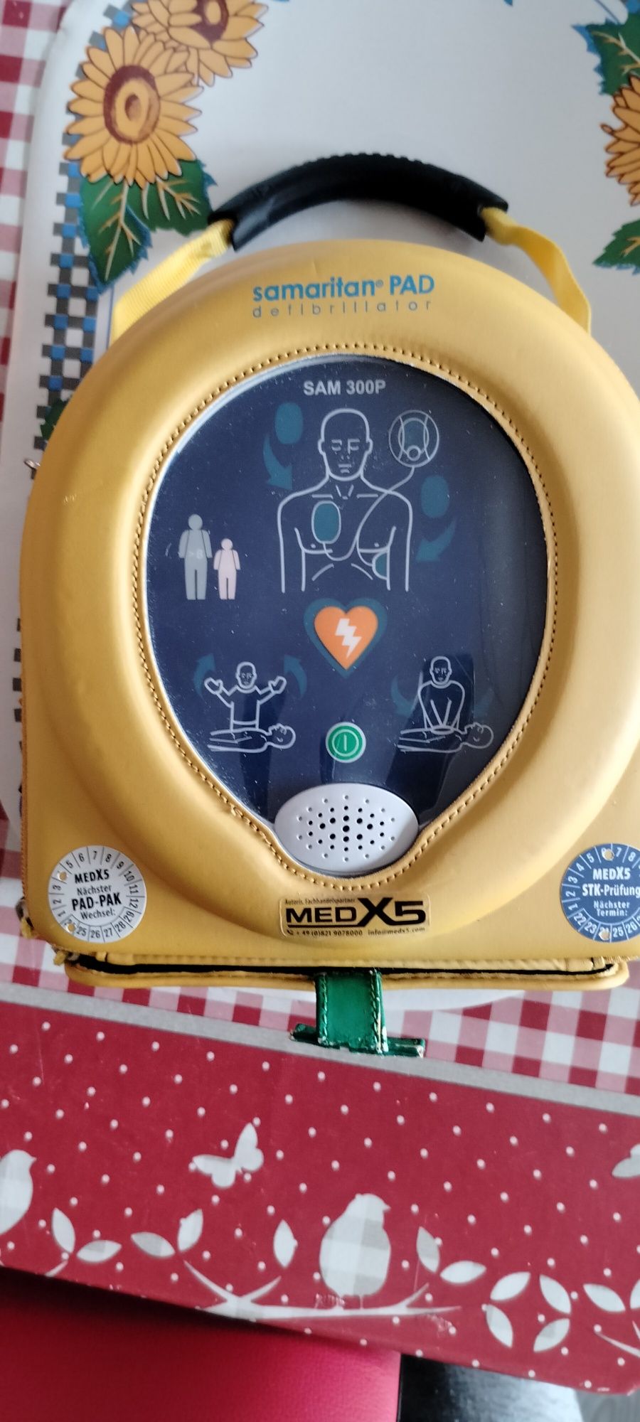 Vând samaritan  PAD defibrilator. SAM300P