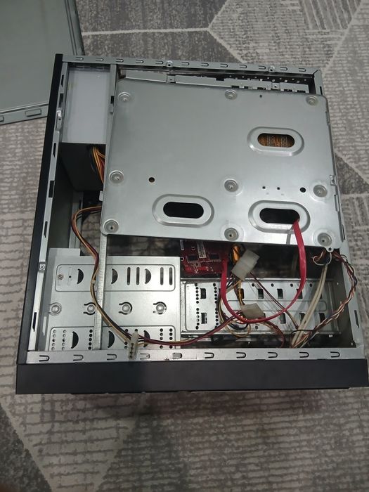 Продаю системный блок компьютера