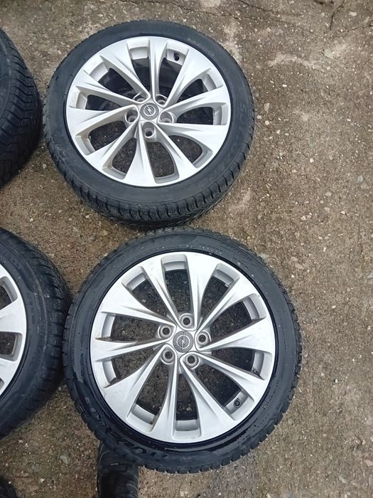 Лята джанта 17ка Опел Астра К зимни гуми  225/45/17 PIRELLI