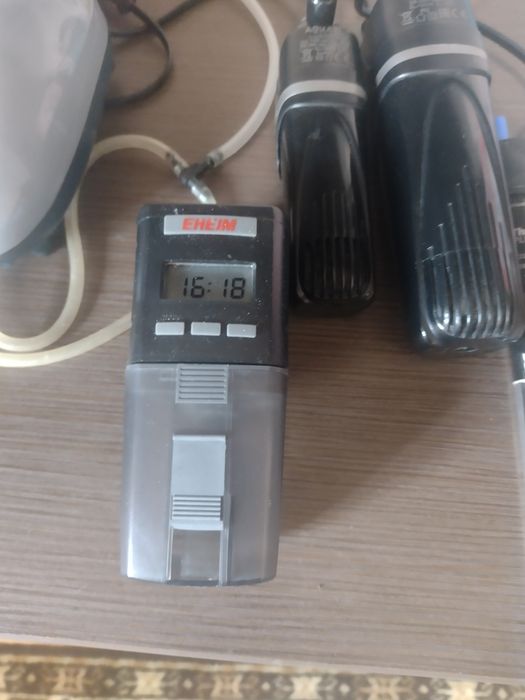 Vând Hrănitor filtru incalzitor