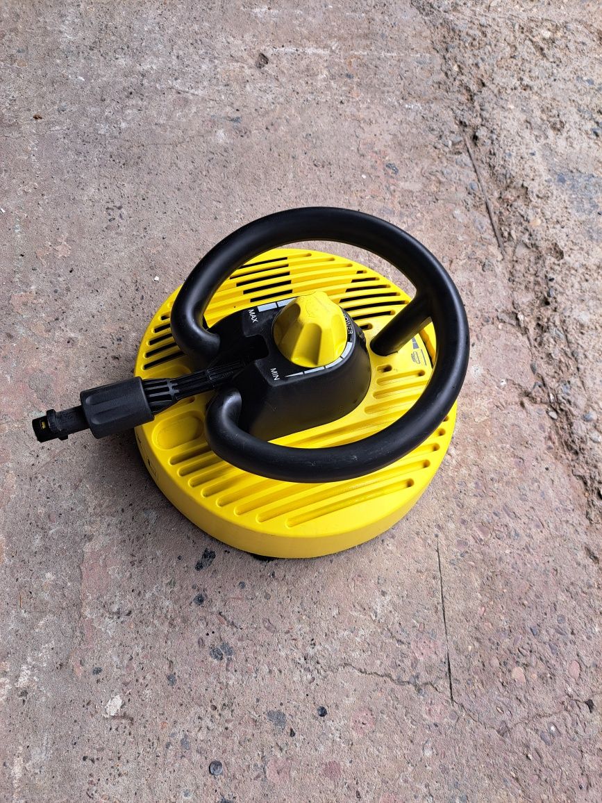 Dispozitiv curatare terase, covoare etc karcher